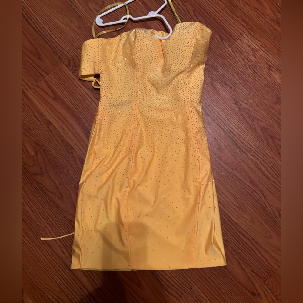 Berlinnova Strapless Hoco dress sz 2 new - Picture 3 of 5
